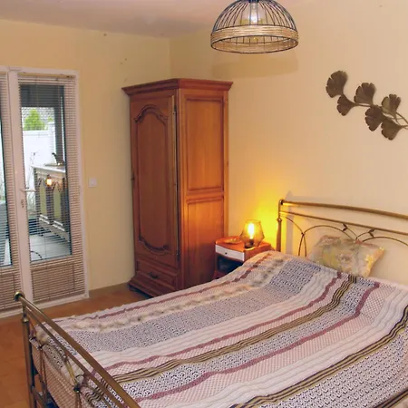 Holiday home Charmante Maison Au Calme