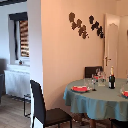 Charmante Maison Au Calme رانس