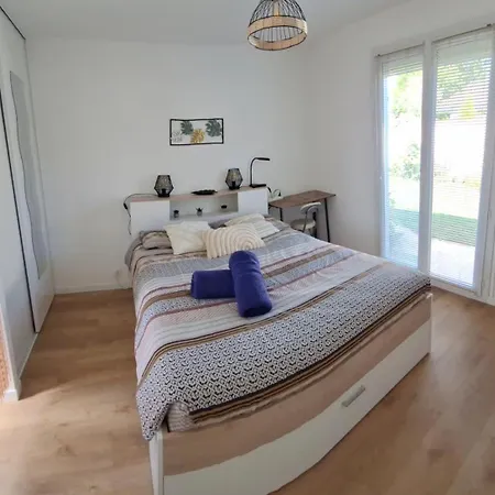 Holiday home Charmante Maison Au Calme Reims