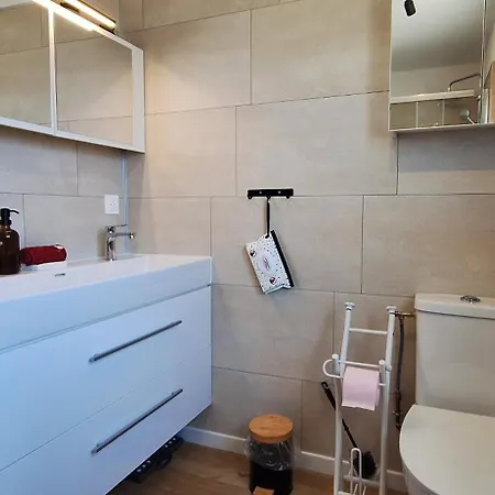 Holiday home Charmante Maison Au Calme Reims