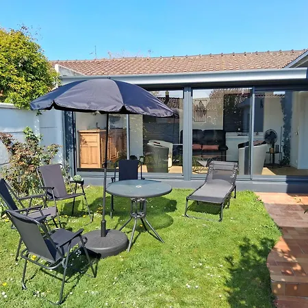 Charmante Maison Au Calme بيت للعطل